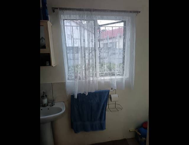 1 bed property to rent in THE REEDS